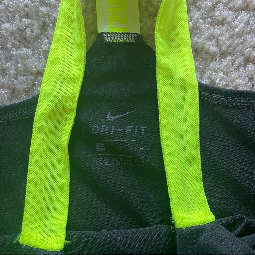 Nike Dri-FIT Tank Tops (2) - Picture 4 of 9